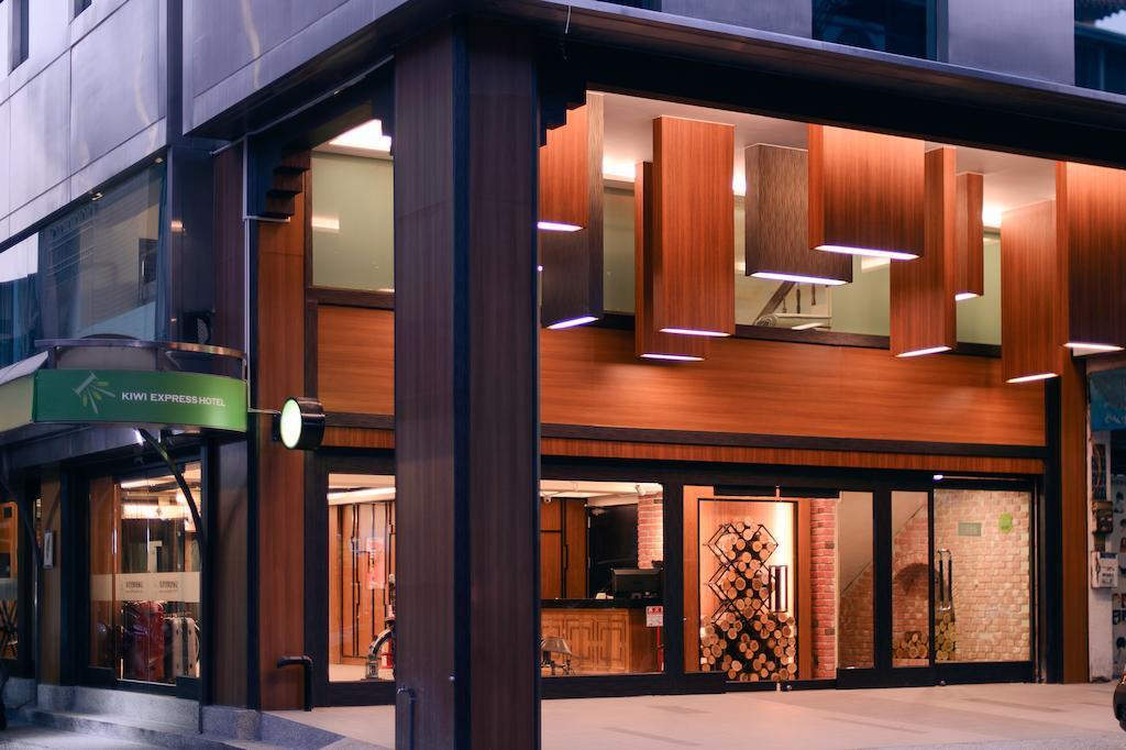 Kiwi Express Hotel - Chenggong Rd Tajcshung Kültér fotó